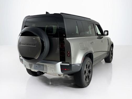 2025 Land Rover Defender P400 S