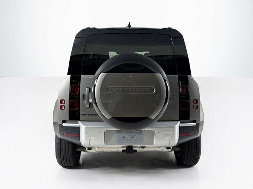 2025 Land Rover Defender P400 S