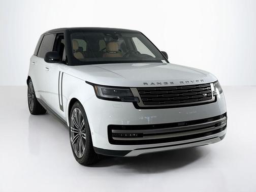 2025 Land Rover Range Rover P530 SE 7 Seat