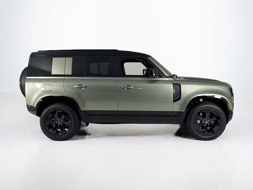 2025 Land Rover Defender P400 X-Dynamic SE