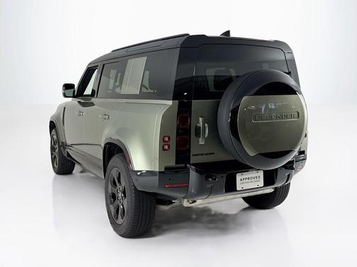 2025 Land Rover Defender P400 X-Dynamic SE