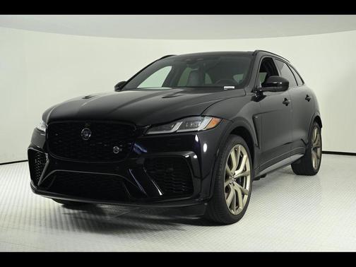 2023 Jaguar F-PACE SVR