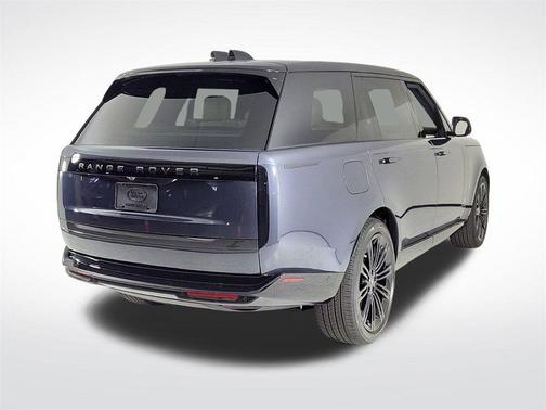2025 Land Rover Range Rover P400 SE 7 Seat