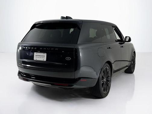 2023 Land Rover Range Rover P530 SE