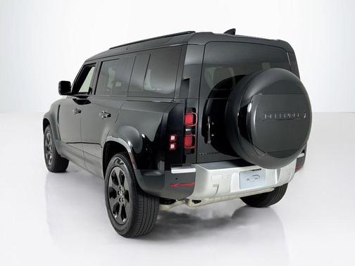 2025 Land Rover Defender P400 S