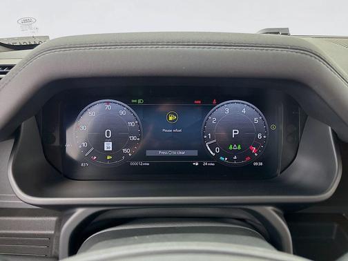 2025 Land Rover Defender P400 X-Dynamic SE