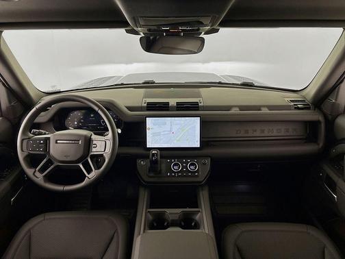 2025 Land Rover Defender P400 X-Dynamic SE
