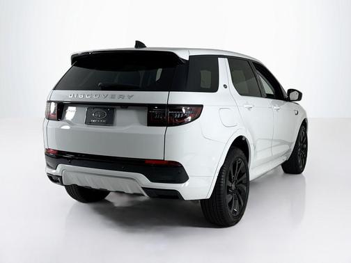 Fuji White 2025 Land Rover Discovery Sport S