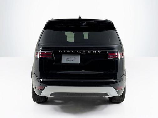2026 Land Rover Discovery Tempest Edition