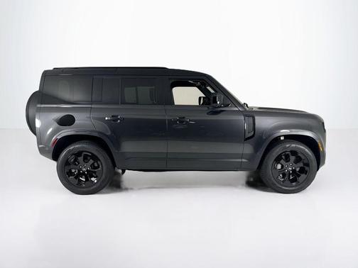 2025 Land Rover Defender P400 S