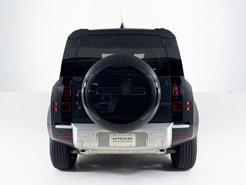 2025 Land Rover Defender P400 S
