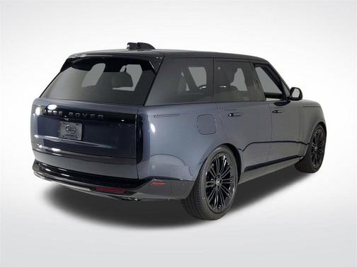 2025 Land Rover Range Rover P530 SE