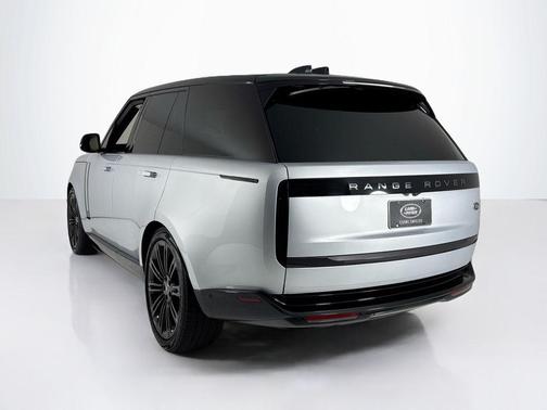 2023 Land Rover Range Rover P400 SE