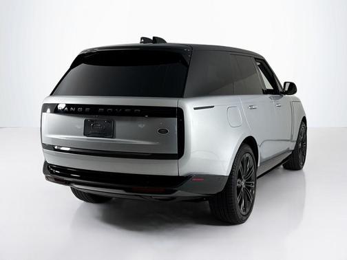 2023 Land Rover Range Rover P400 SE