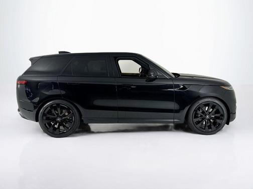 2025 Land Rover Range Rover Sport P360 SE
