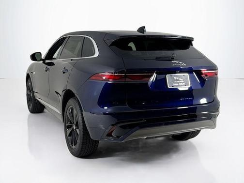 2025 Jaguar F-PACE P250 R-Dynamic S