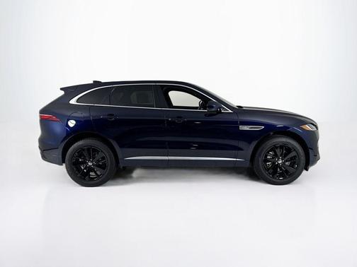 2025 Jaguar F-PACE P250 R-Dynamic S