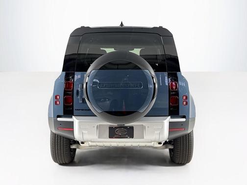 2025 Land Rover Defender P300