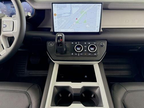 2025 Land Rover Defender P300