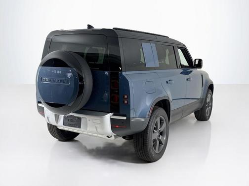 2025 Land Rover Defender P300