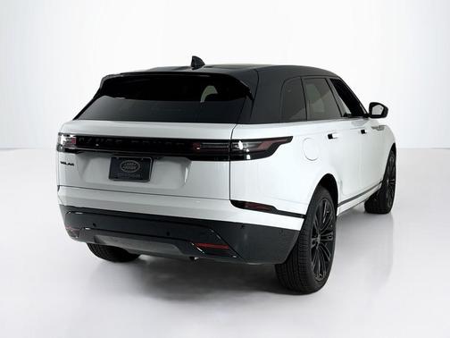 2026 Land Rover Range Rover Velar P400 Dynamic SE