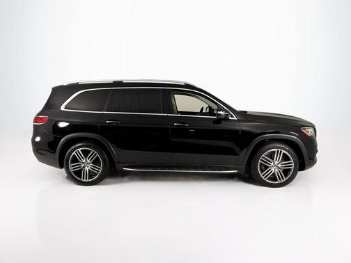 2023 Mercedes-Benz GLS 450 4MATIC