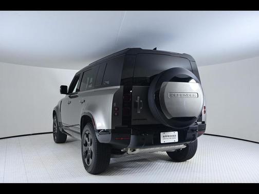 2025 Land Rover Defender P400 X-Dynamic SE