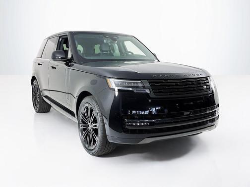 2025 Land Rover Range Rover P530 SE
