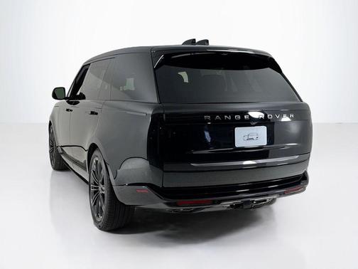 2026 Land Rover Range Rover AUTOBIOGRAPHY