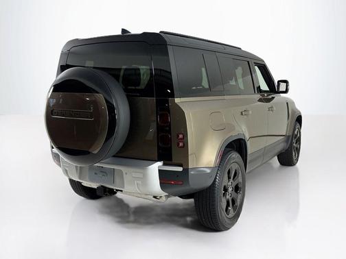 2025 Land Rover Defender P400 S