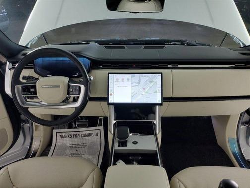 2025 Land Rover Range Rover P530 SE