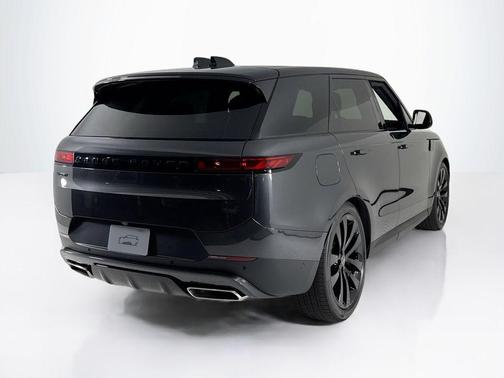 2025 Land Rover Range Rover Sport P360 SE