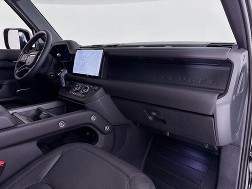 2025 Land Rover Defender P300