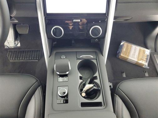 2025 Land Rover Discovery P300 S