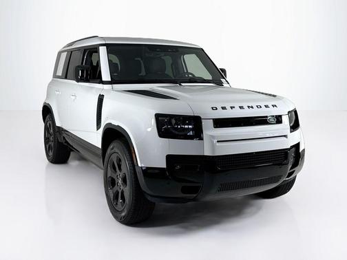 2025 Land Rover Defender P400 X-Dynamic SE