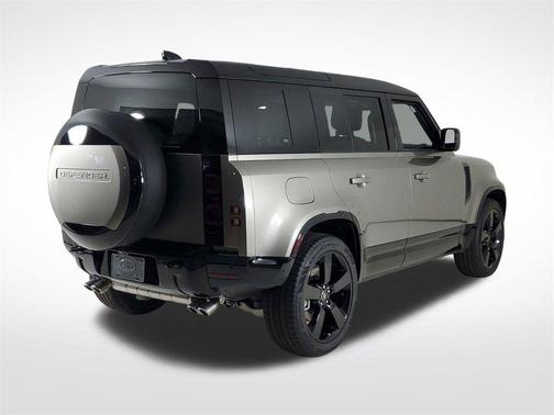 2025 Land Rover Defender P500 X-Dynamic SE