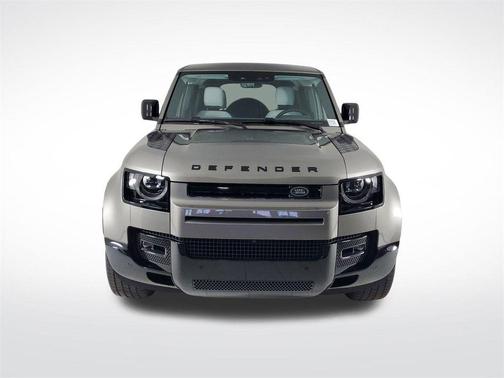 2025 Land Rover Defender P500 X-Dynamic SE
