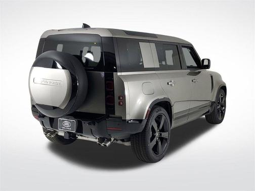2025 Land Rover Defender P500 X-Dynamic SE