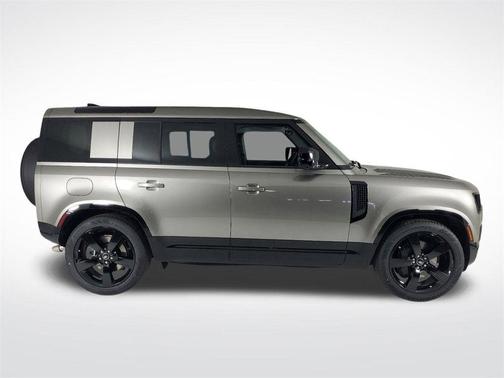 2025 Land Rover Defender P500 X-Dynamic SE