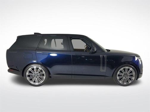 2025 Land Rover Range Rover P530 SE