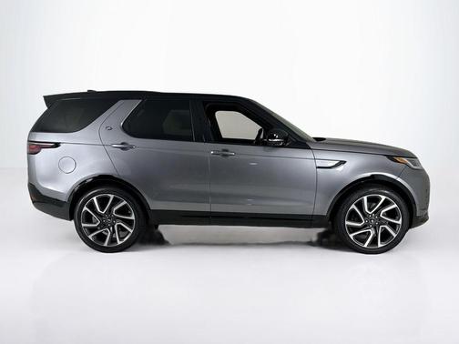2025 Land Rover Discovery P360 Dynamic SE