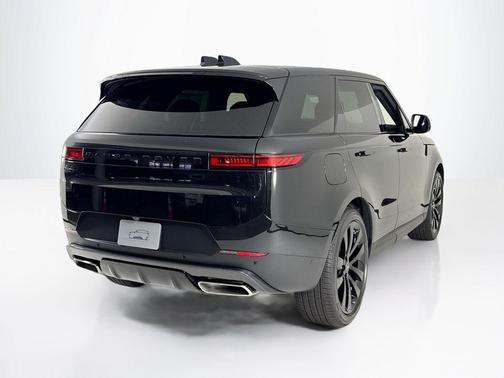 2025 Land Rover Range Rover Sport P360 SE