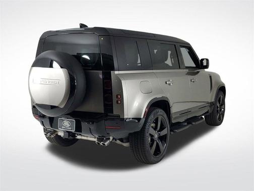 2025 Land Rover Defender P500 X-Dynamic SE