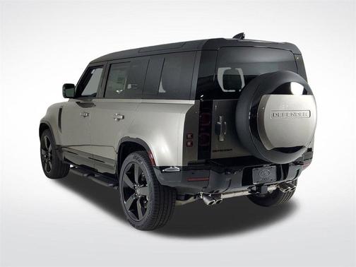 2025 Land Rover Defender P500 X-Dynamic SE
