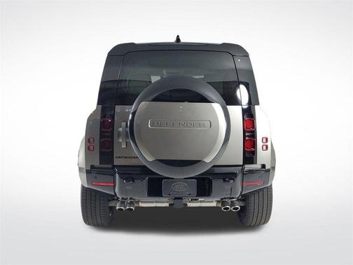 2025 Land Rover Defender P500 X-Dynamic SE