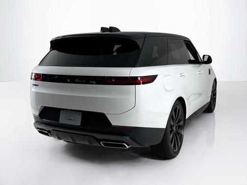 2025 Land Rover Range Rover Sport P360 SE
