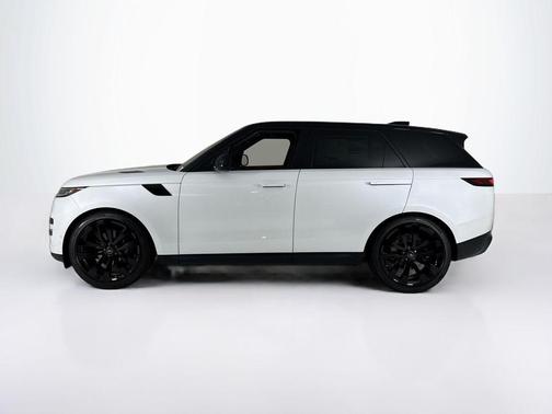 2025 Land Rover Range Rover Sport P360 SE