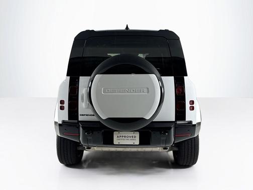 2025 Land Rover Defender P400 X-Dynamic SE