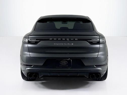 2022 Porsche Cayenne Turbo S