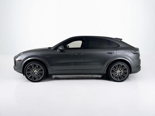 2022 Porsche Cayenne Turbo S